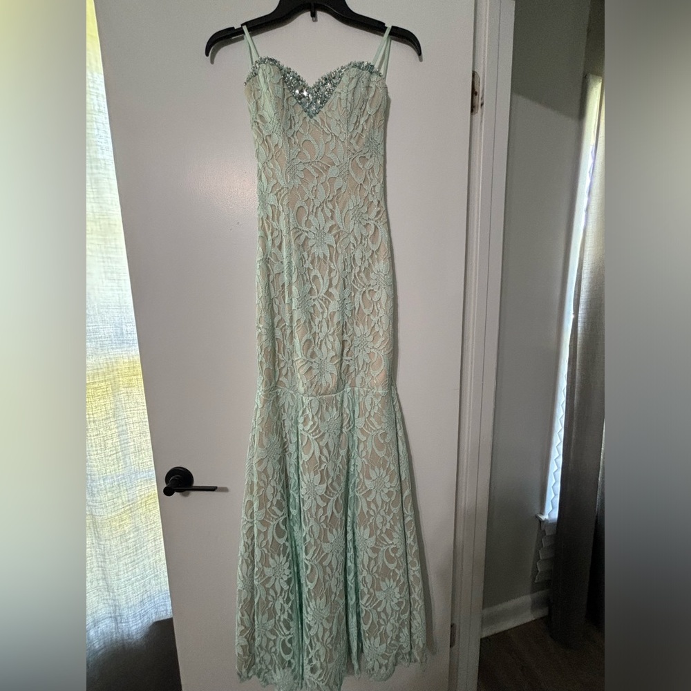 Windsor Formal Dress